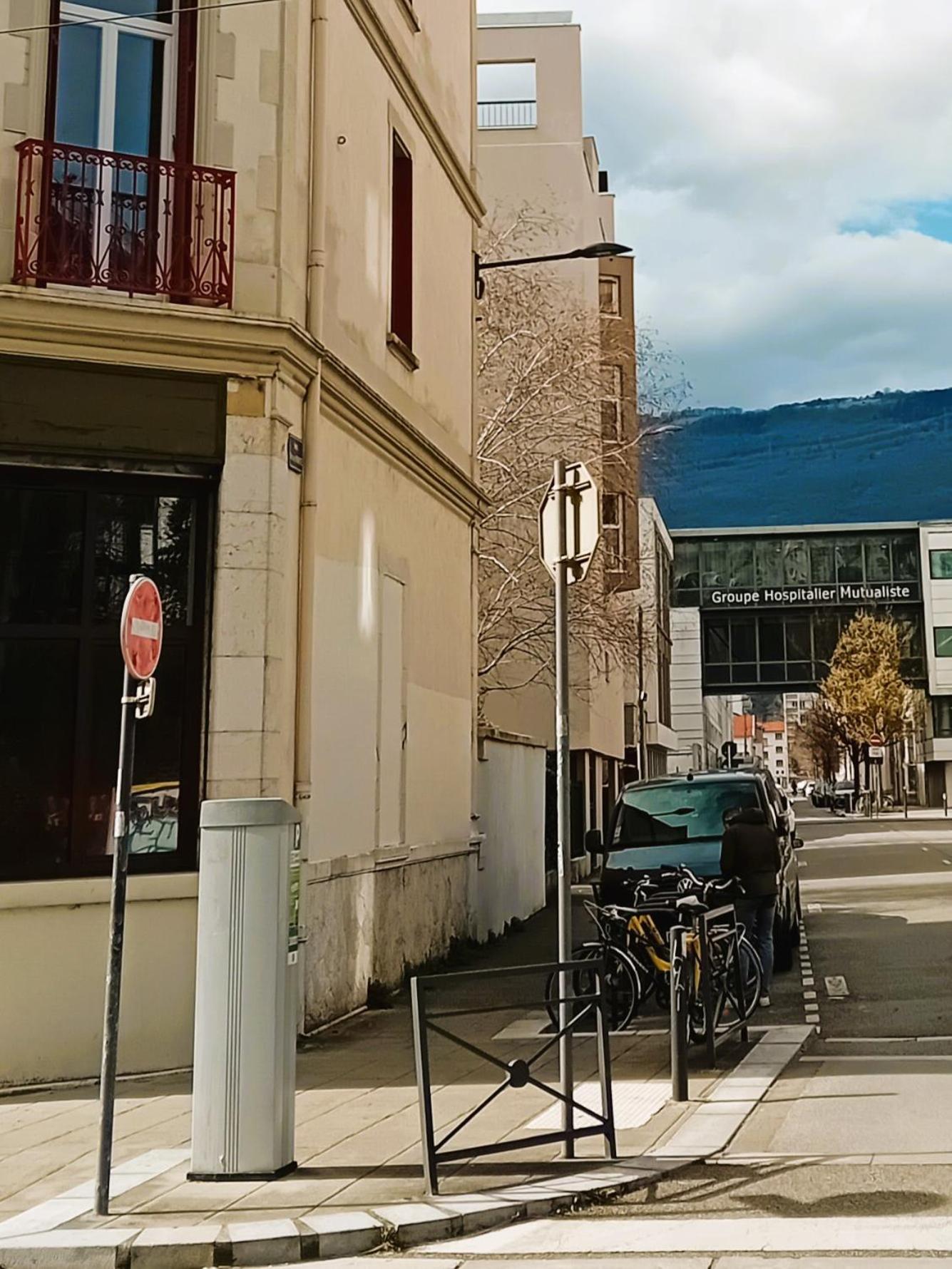 101 - Appart Renove Avec 1 Chambre Spacieuse - Tram Et Clinique Mutualiste A 1 Min Grenoble Eksteriør bilde